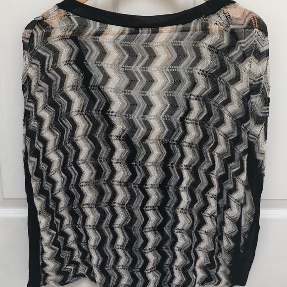 Knitted black Bebe top with round gold buckle - Picture 3 of 3